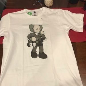 KAWS x Uniqlo Clean State